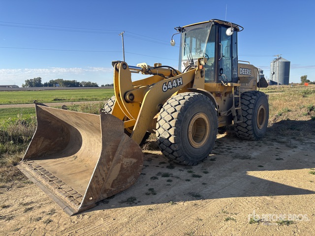 2002 John Deere 644H Wheel Loader | Ritchie Bros. Auctioneers
