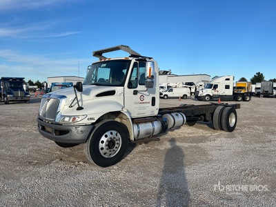 2018 International 4300 4x2 Fahrgestell