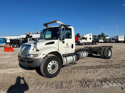 2018 International 4300 4x2 Cabine et châssis