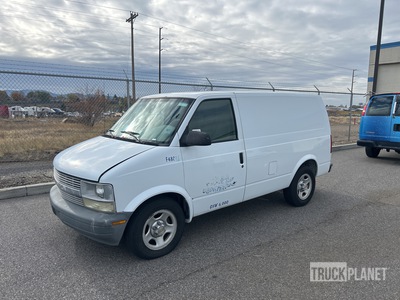 2003 Chevrolet Astro Fourgon cargo (Inoperable)