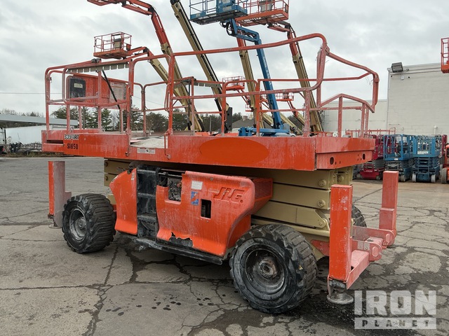 ELEVADOR TIJERA 2013 JLG 3394RT
