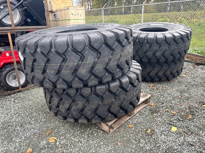 Quantity of (4) Bedrock 23.5x25 إطارات المعدات (Unused)