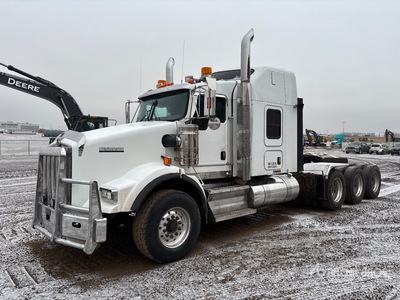 2015 Kenworth T800 8x6 Cabeza Tractora Cabina Dormitorio