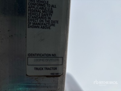 2015 Kenworth T800 Tri/A Sleeper Truck Tractor