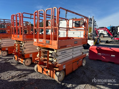 2016 Snorkel S4726E Electric Scissor Lift