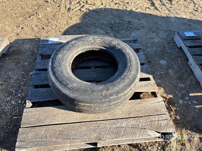 Goodyear  9.5L-15FI Tire بنود متنوعة - قطع المعدات (Unused)