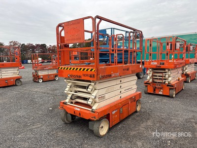 2017 Snorkel S4732E Electric シザーリフト