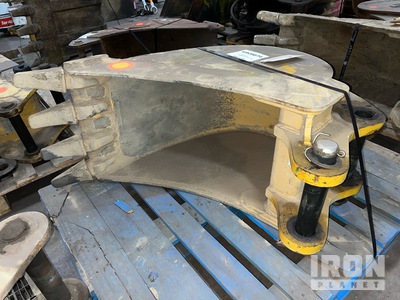 John Deere AT436793 18 in Digging Backhoe Rear Bucket