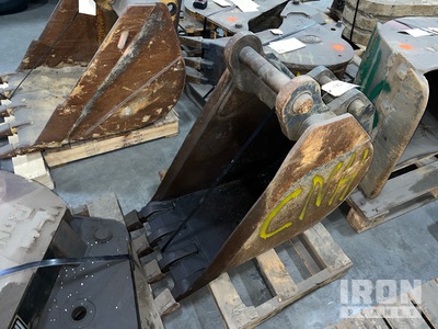 Werk-Brau Co., Inc. Special 18" TB78 18 in Digging Backhoe Rear Bucket - Fits Case 580