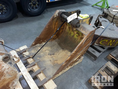 Cat 30 in Digging Backhoe Rear Bucket