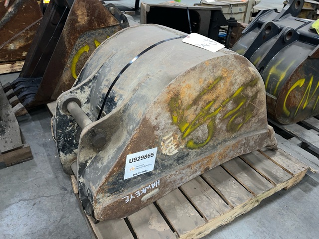 Cat 24 in Digging Backhoe Rear Bucket