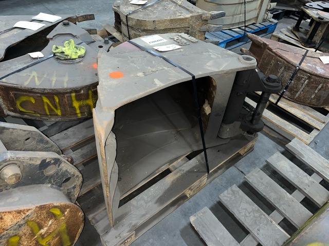 Wain-Roy 021124 JAW CAT 24 in Backhoe Rear Bucket - Fits Cat 416