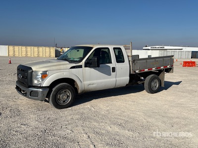 2012 Ford F-250 4x2 Extended Cab Flatbed Truck