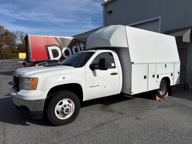 2011 GMC Sierra 3500HD 4x2 Service Truck