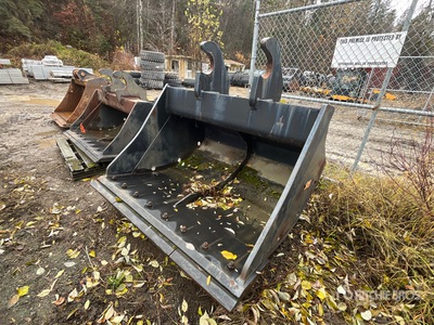 2012 SNS DC70-72 70 in Q/C Cleanup Excavator Bucket (Unused)