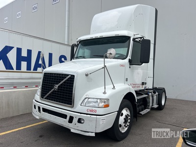 2012 Volvo VNM 4x2 Cabina per trattore stradale 2 assi (Inoperable)