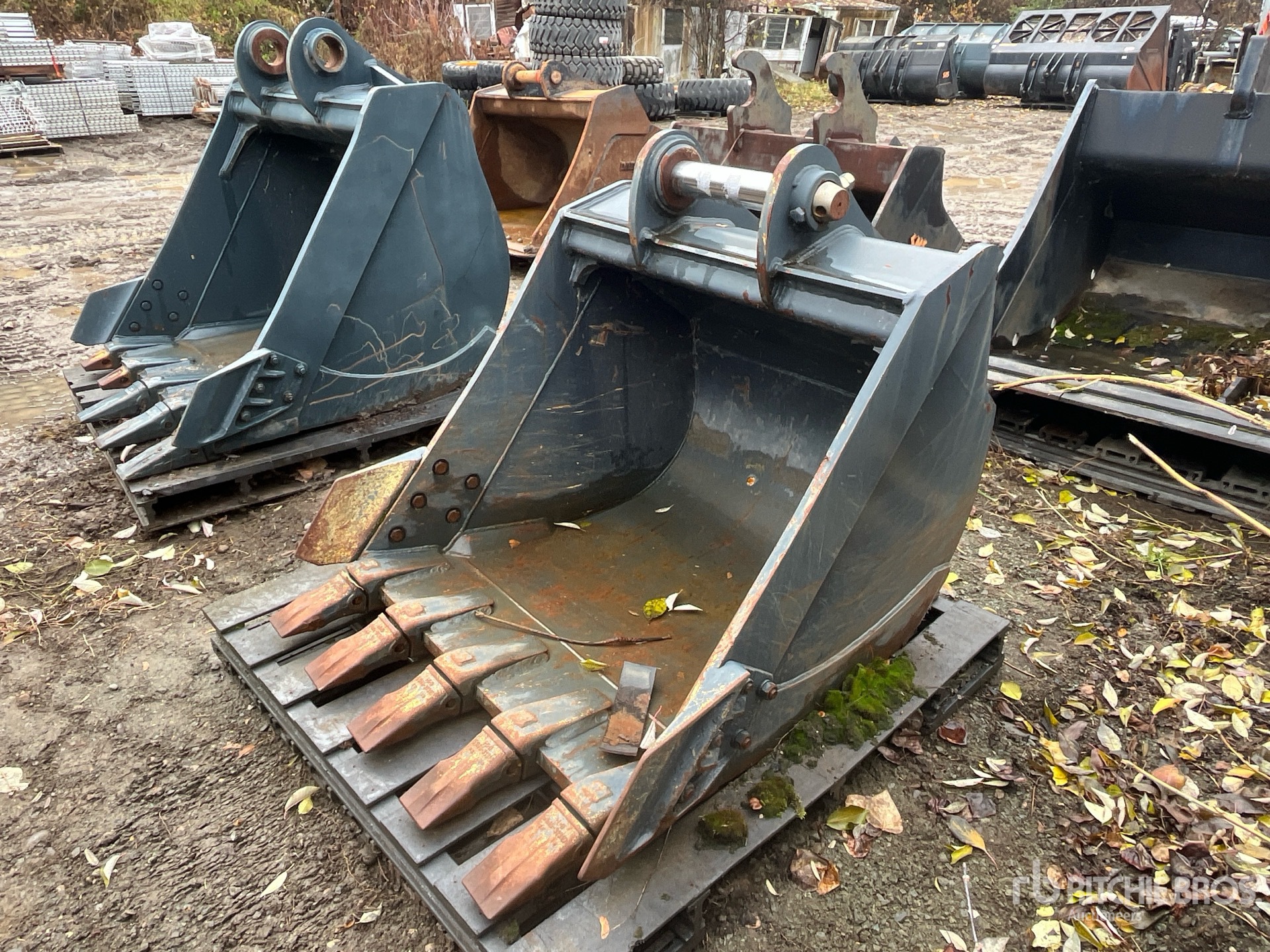 Hyundai R210 46 in 1.2 cyd Digging Graafmachine Bak - Fits Hyundai 210