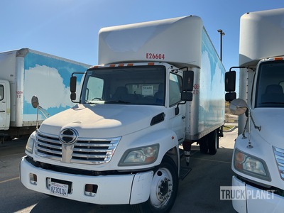 2010 Hino 258 4x2 Van 238 Kastenwägen