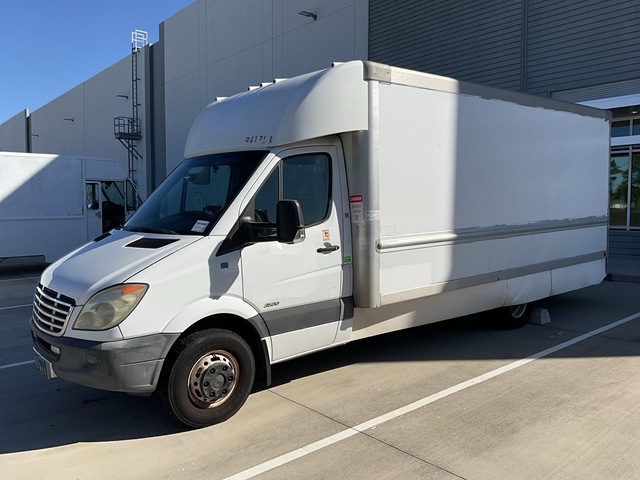 2009 Freightliner Sprinter 4x2 Van Truck