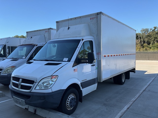 2009 Mercedes-Benz Sprinter 4x2 Van Truck (Inoperable)