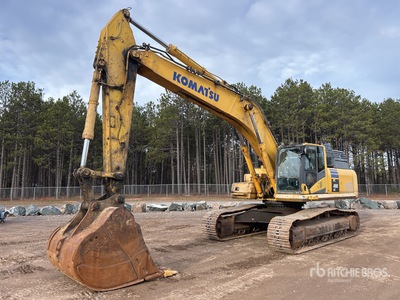 2017 Komatsu PC490LC-11 Tracked Excavator