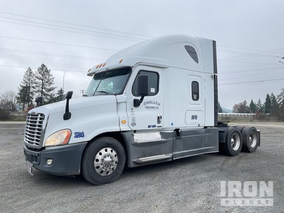 2018 Freightliner Cascadia 125 6x4 T/A Sleeper Truck Tractor