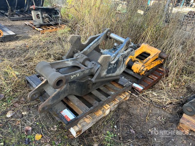 Quantity of (2) Pallets of Hyundai Excavator Linkages