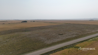 Trochu, AB SW 11-33-24-W4 Pasture Land