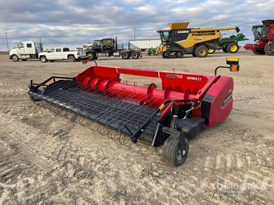 2017 Case IH 3016 16 ft Combine Pickup Header