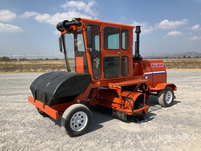 2003 Broce RJ350 Barredora / Self-Propelled Broom