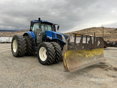 2014 New Holland T8-435 4WD Tractor