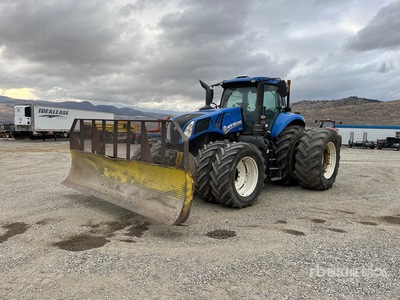 2014 New Holland T8-435 4WD Tractor