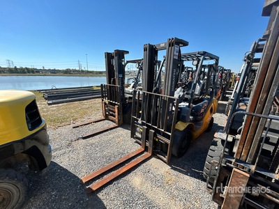 2019 Komatsu FG25T-16 4650 lb Pneumatic Tire Wózek widłowy