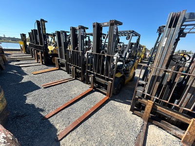 2019 Komatsu FG25T-16 4650 lb Pneumatic Tire Wózek widłowy