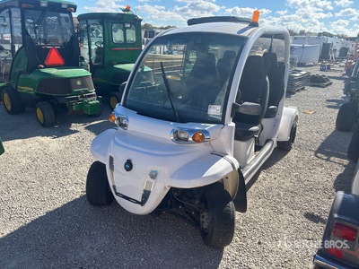 Global Electric Motors Electric Golf Cart (Inoperable)