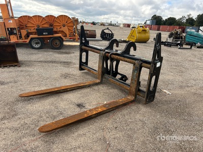 Cat 72 in Q/C Fourches pour chargeuses sur roues - Fits 938M