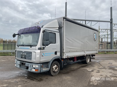 2007 M.A.N. TGL12.210 4x2 Curtain Side Truck