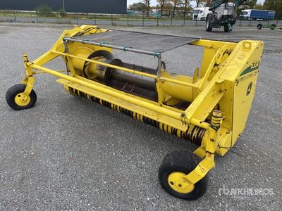 2003 John Deere 630A Peine para cosechadora