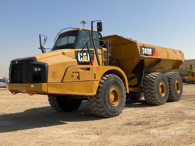 2012 Cat 740B شاحنة قلابة مفصلية