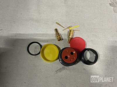 (13) DCX-Chol Enterprises FH3406KT32-1P30 Electrical Plug Connectors