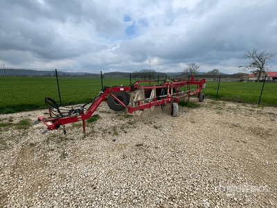 2012 Tonutti Dominator v14Pro 8.5 m Semi-Mount 14 Wheel Andainneur Hay Rake