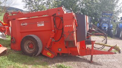 2002 Kuhn Altor 4560 Desileuse Pailleuse Sur Essieux S/A Livestock Feeder