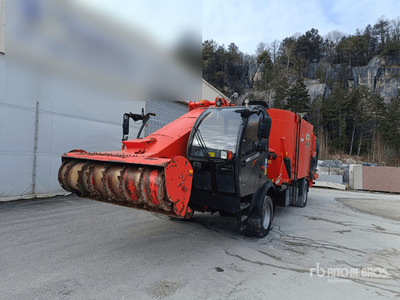 2018 Kuhn SPW Intense 2 CL 4x2 Melangeuse Desileuse Automotrice Mieszalnik pasz
