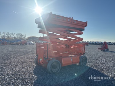 2014 JLG M3369 4x4 Dual Fuel Scissor Lift