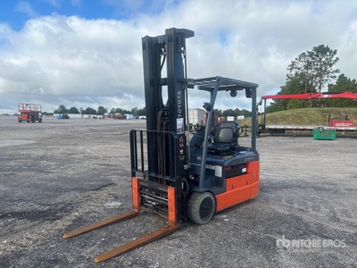 Toyota 8FBE20U 2250 lb Electric Forklift
