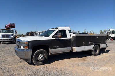 2015 Chevrolet Silverado 3500HD 4x2 Utility Truck