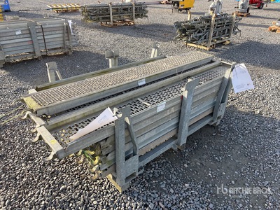 Quantity of (17) PLETTAC L200 W32 Steel Deck