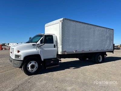 2005 GMC C7500 4x2 Van Truck