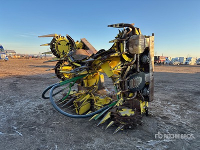 2016 John Deere 690 10 Row 24 ft 6 in Corn Forage Harvester Header