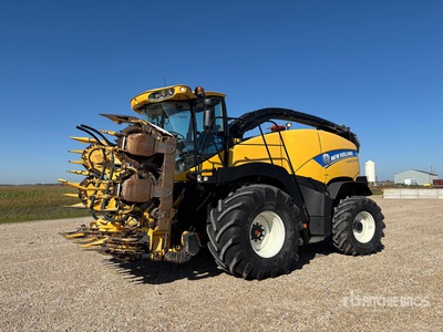 2015 New Holland FR600 4WD 穀物刈り取り機械